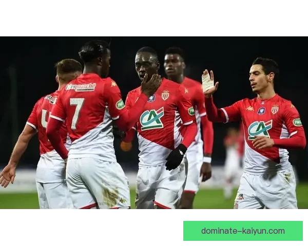 里昂防守稳固，展现出下半赛季争冠的强大潜力